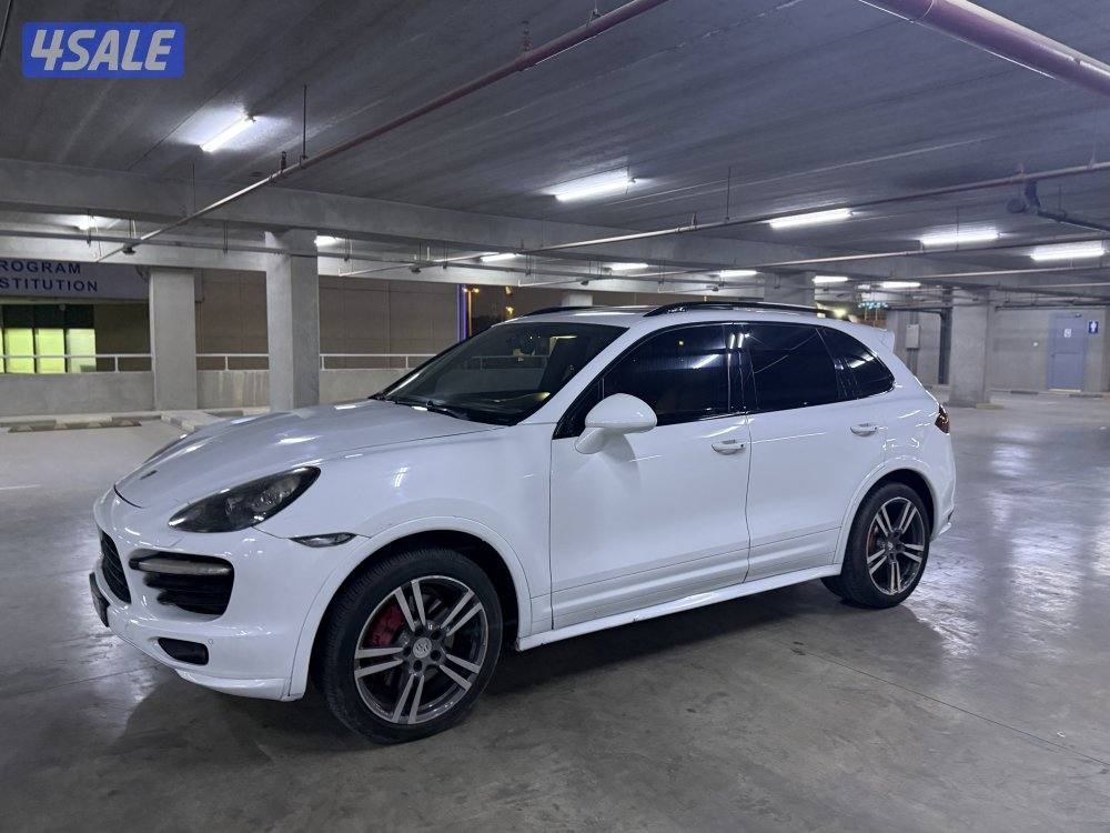 لبيع بورش GTS موديل 2013 عداد 1906