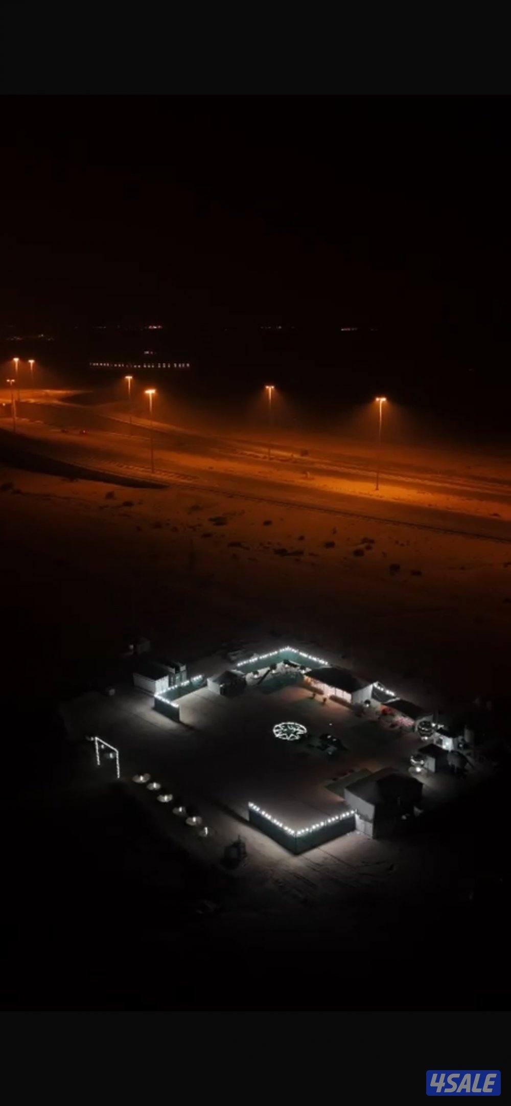 يتميز بأطلاله علي مرتفع ونظافه مخيم vip1