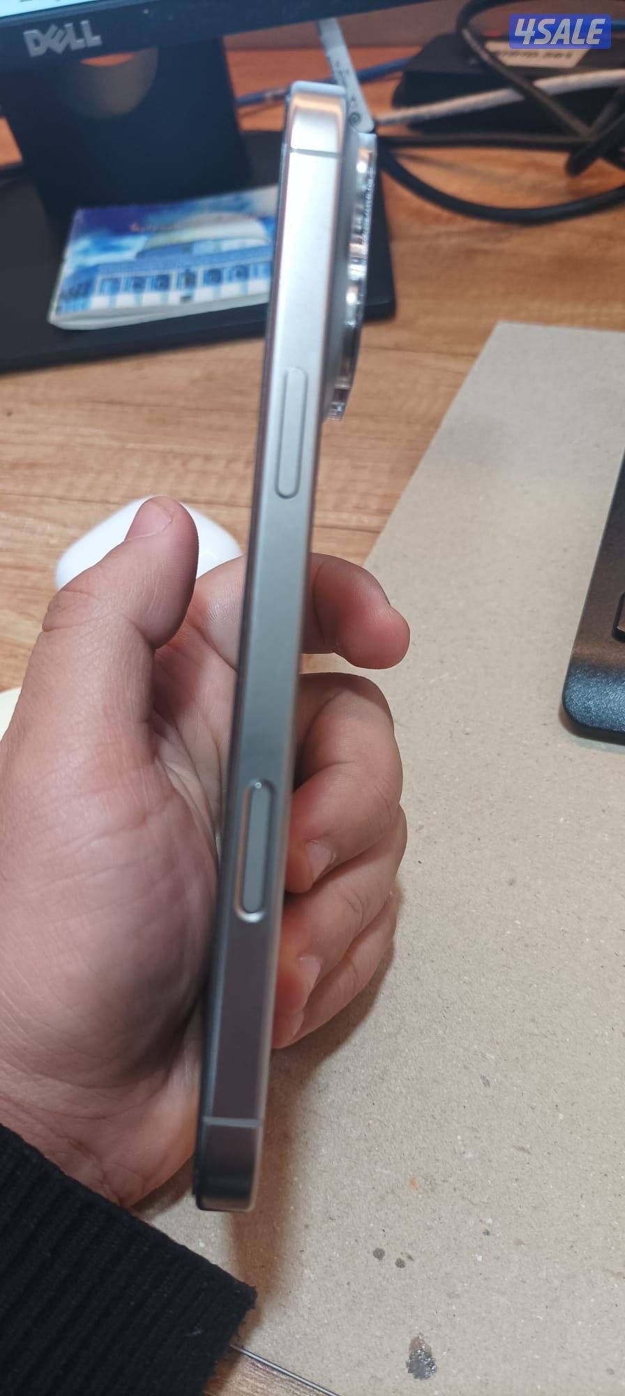 آيفون ١٦ برو ماكس مساحه ٢٥٦ جيجا بطاريه ١٠٠٪ استخدام ٤ شهور فقط4