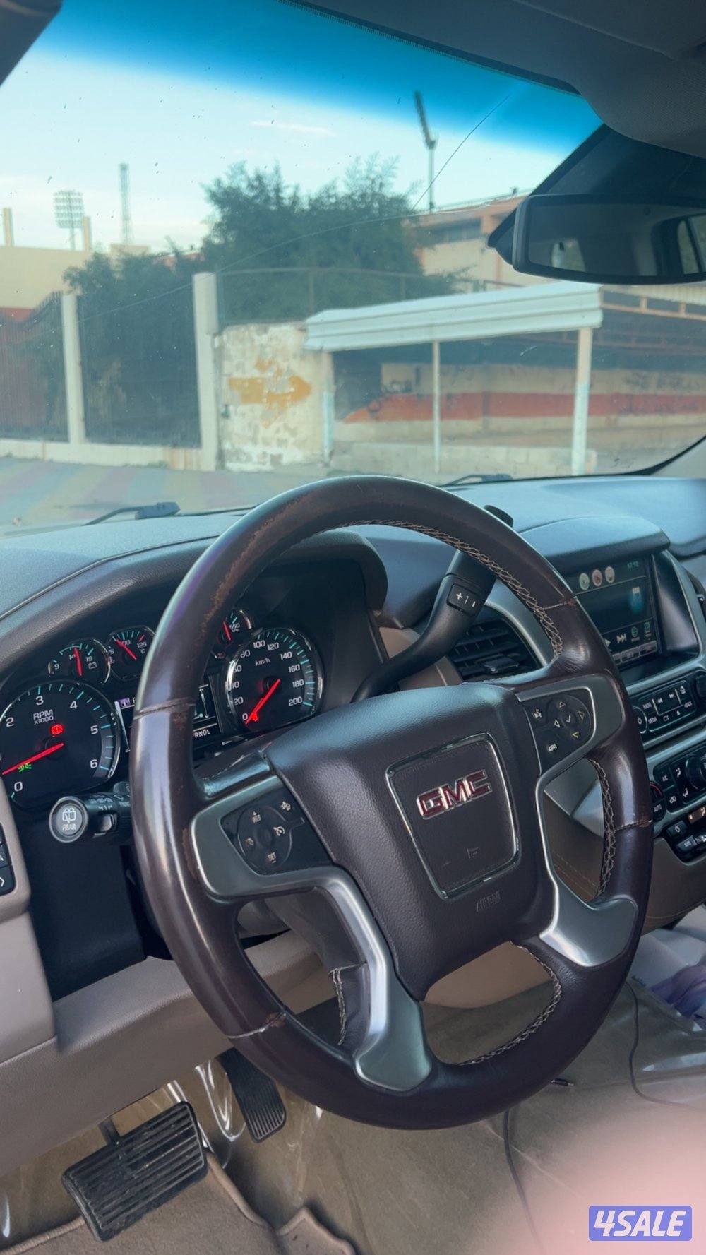 للبيع GMC يوكن 20182