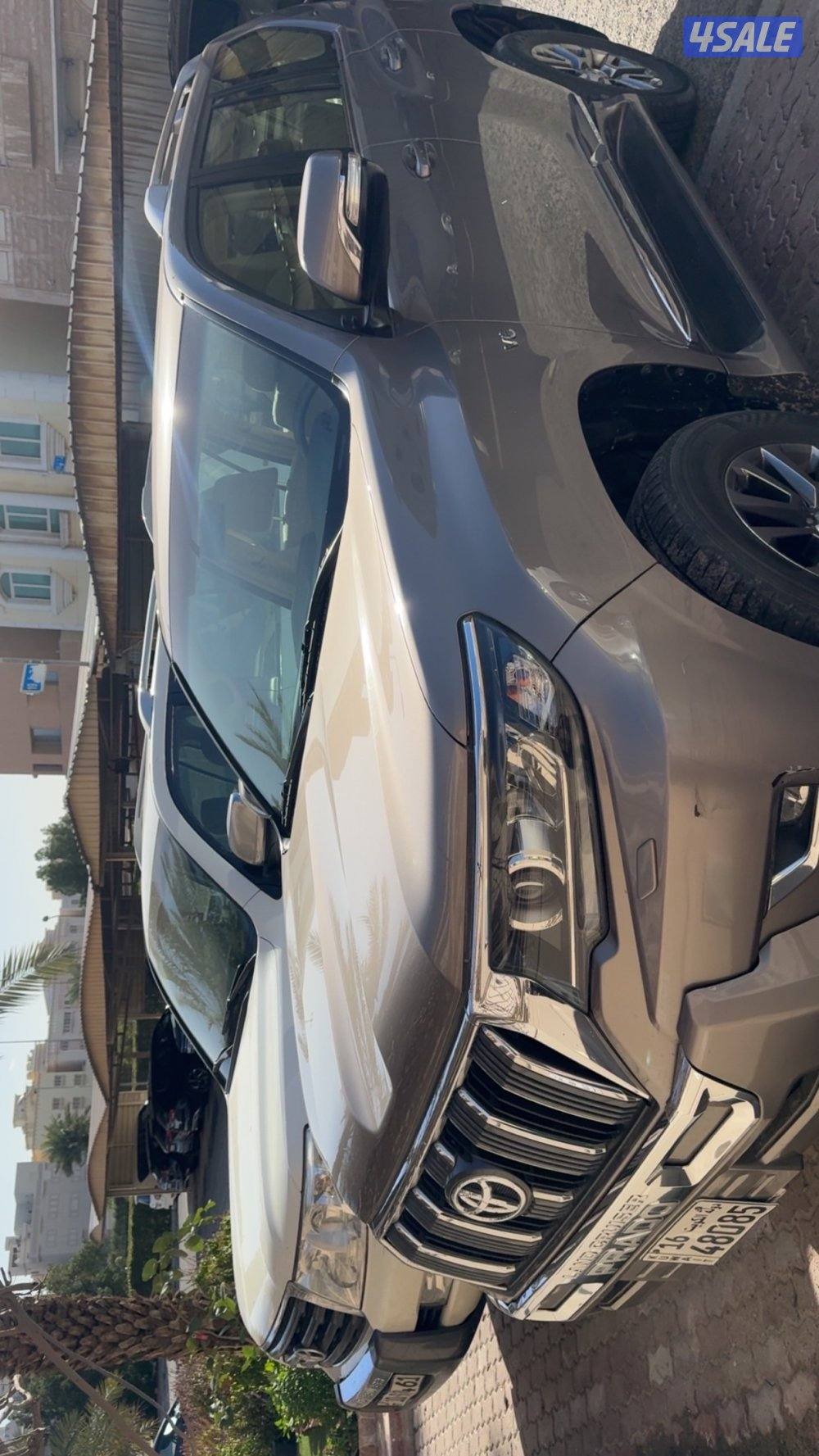 المالك الثاني برادو vx مخمل كامل المواصفات ماشي 66 الف5