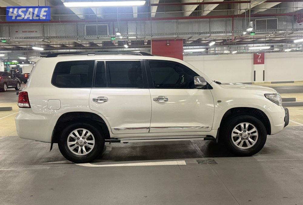 لاندكروزر GXR الساير0