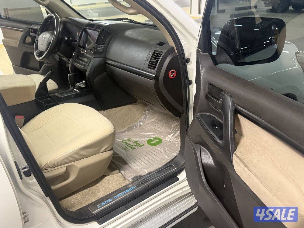 لاندكروزر GXR الساير6