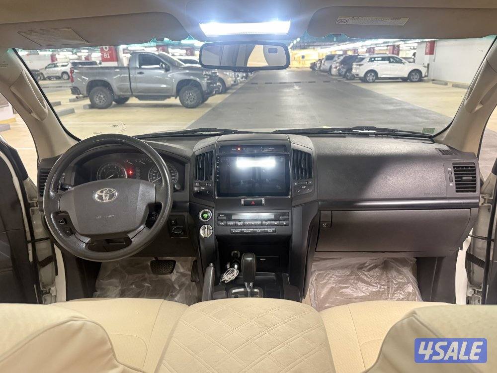 لاندكروزر GXR الساير10