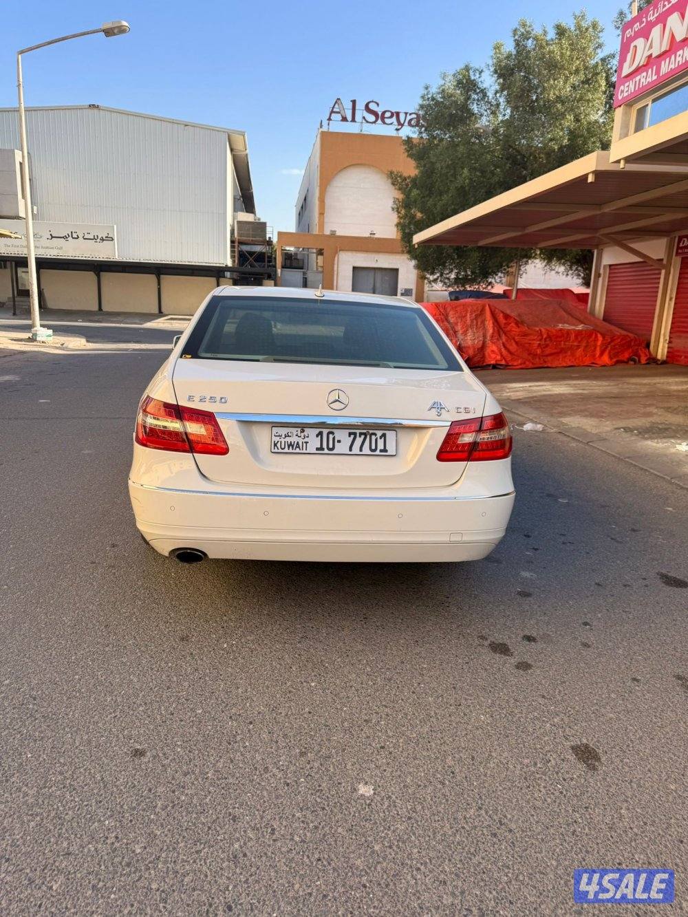 مرسيدس بنز بحالة فوق الممتازة سيرفيس منتظم حتي الآن10