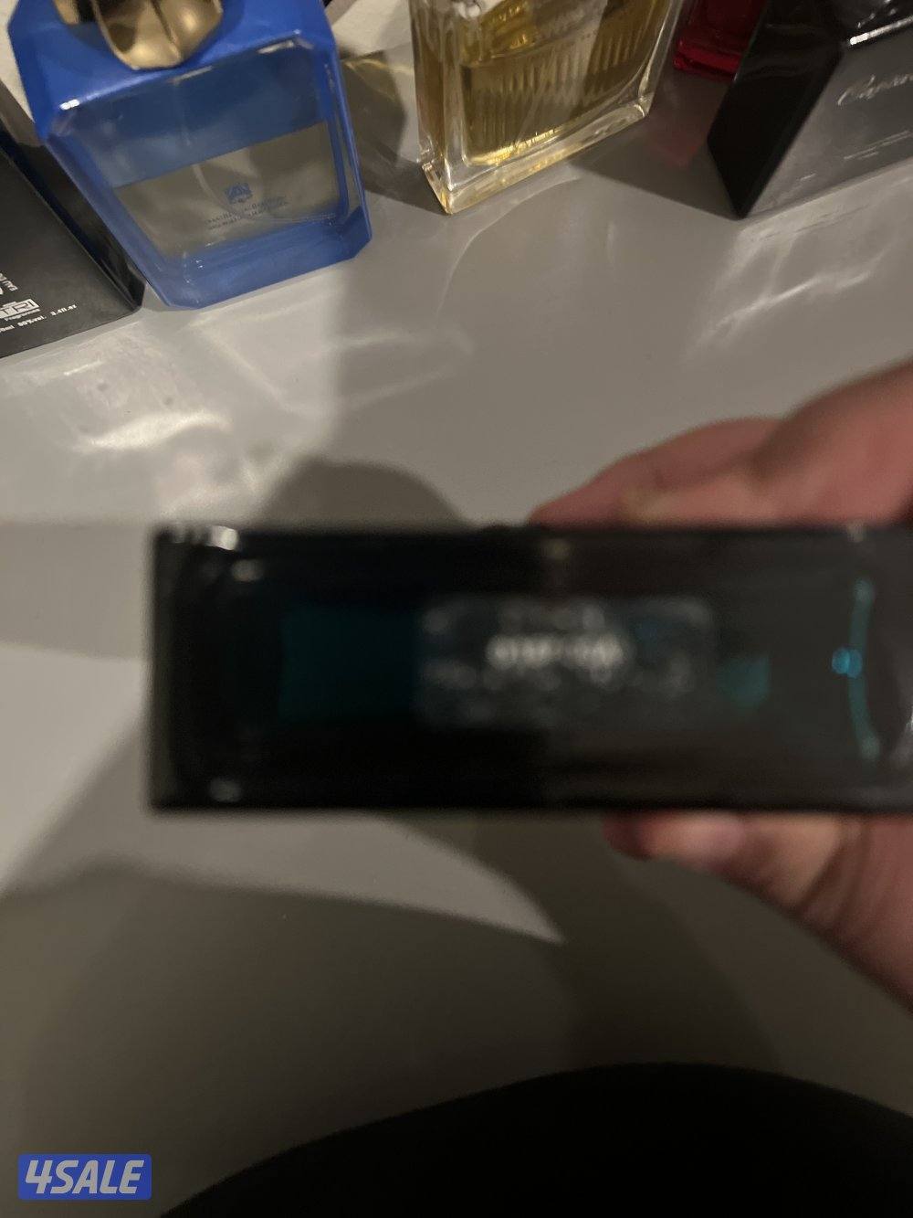 Selling this perfume1