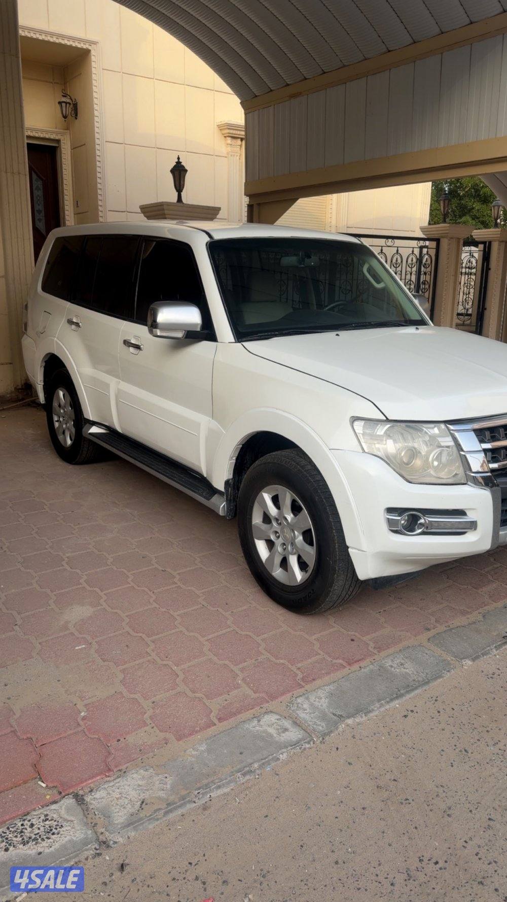 للبيع باجيرو4