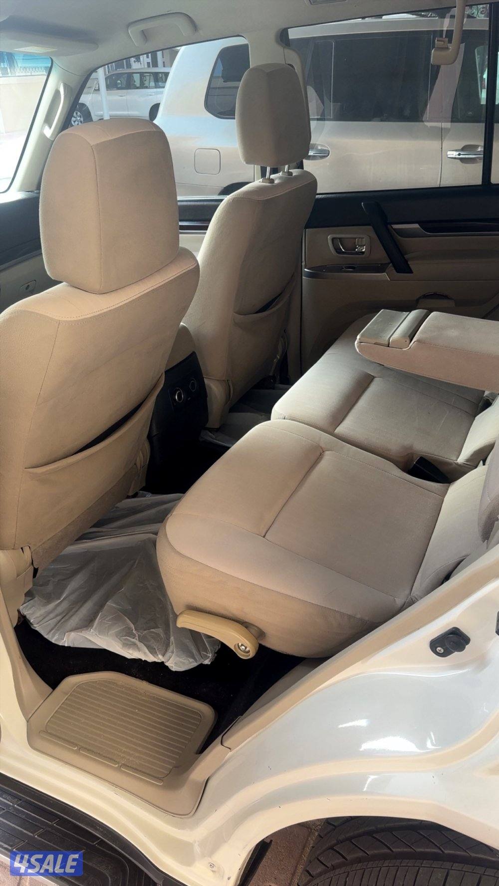 للبيع باجيرو5