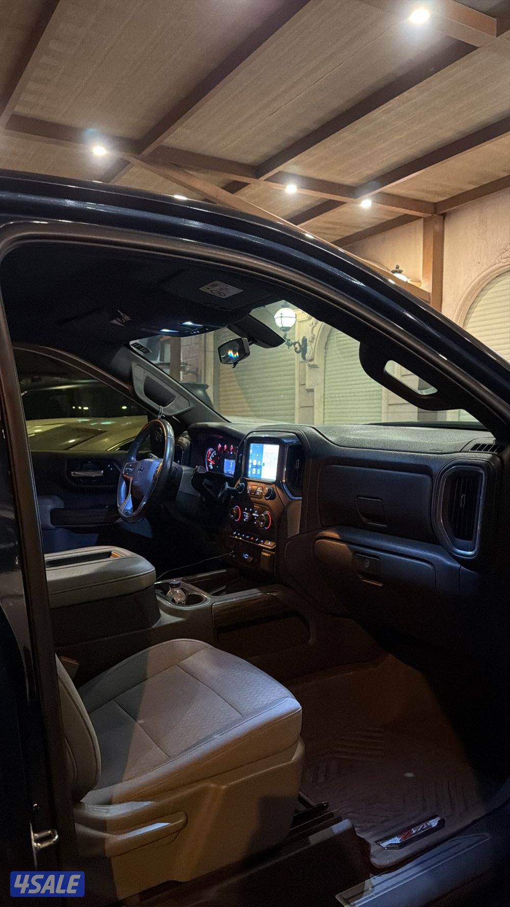 للبيع وانيت سلفرادو تريل بوس كامل المواصفات8