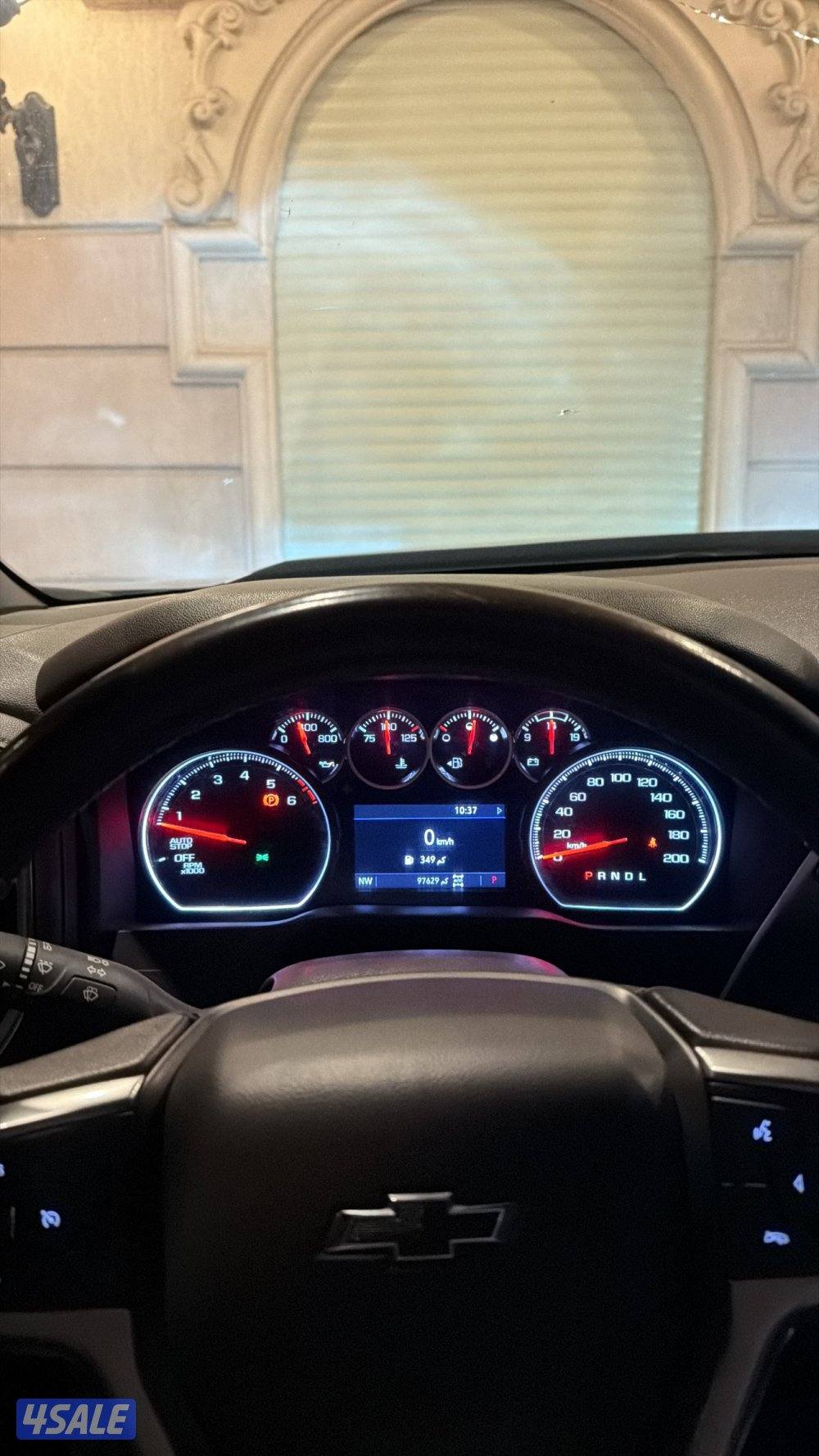 للبيع وانيت سلفرادو تريل بوس كامل المواصفات9