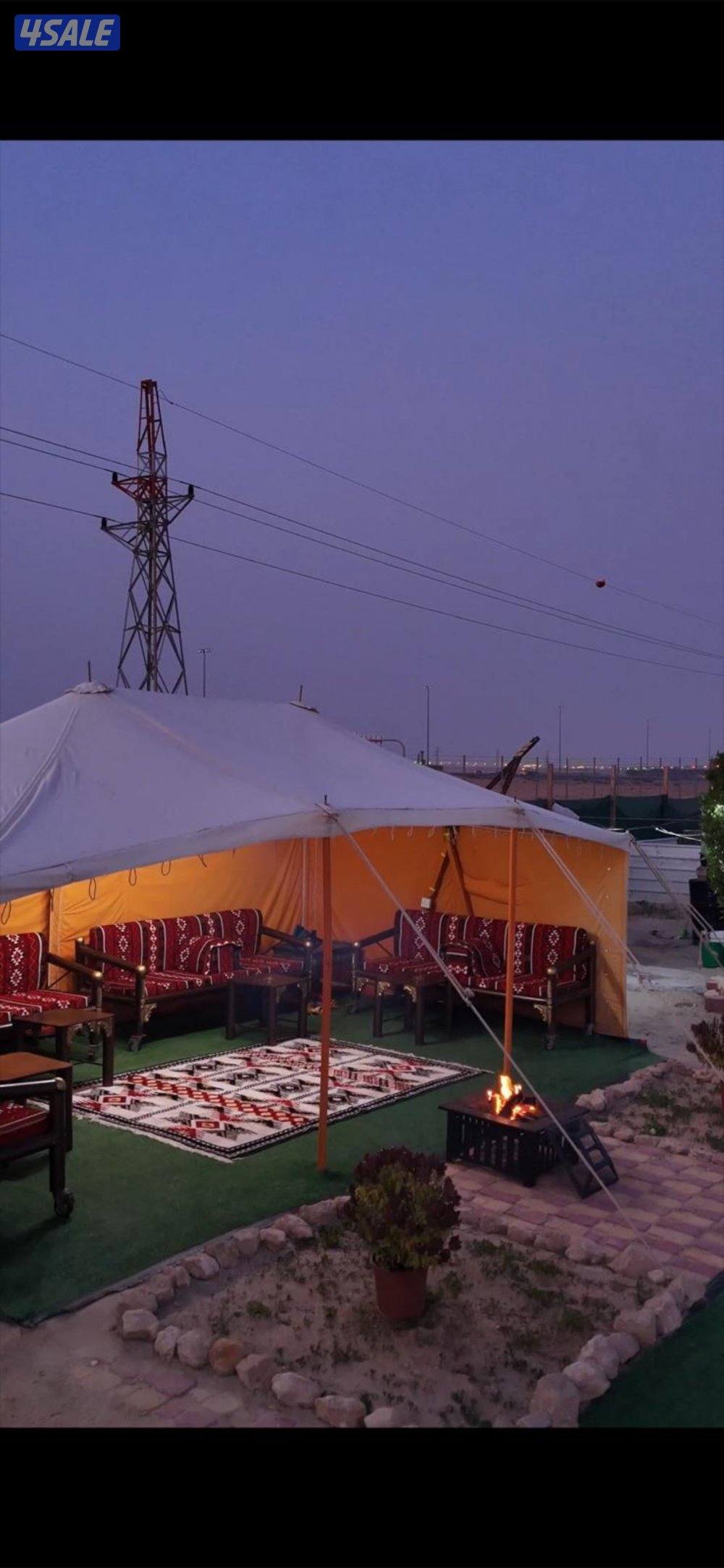 يتميز بأطلاله علي مرتفع ونظافه المخيم vip2