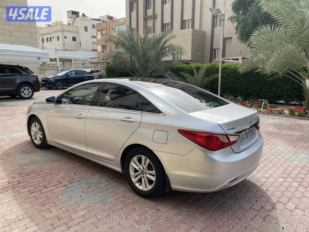 هونداي سوناتا 2012 عداد 146 الف0