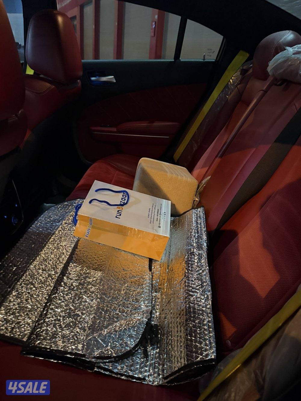 تشارجر SRT8  2013 اصلي تصريح اكزوز من الوكالة مختوم من المرور نظيييييف8