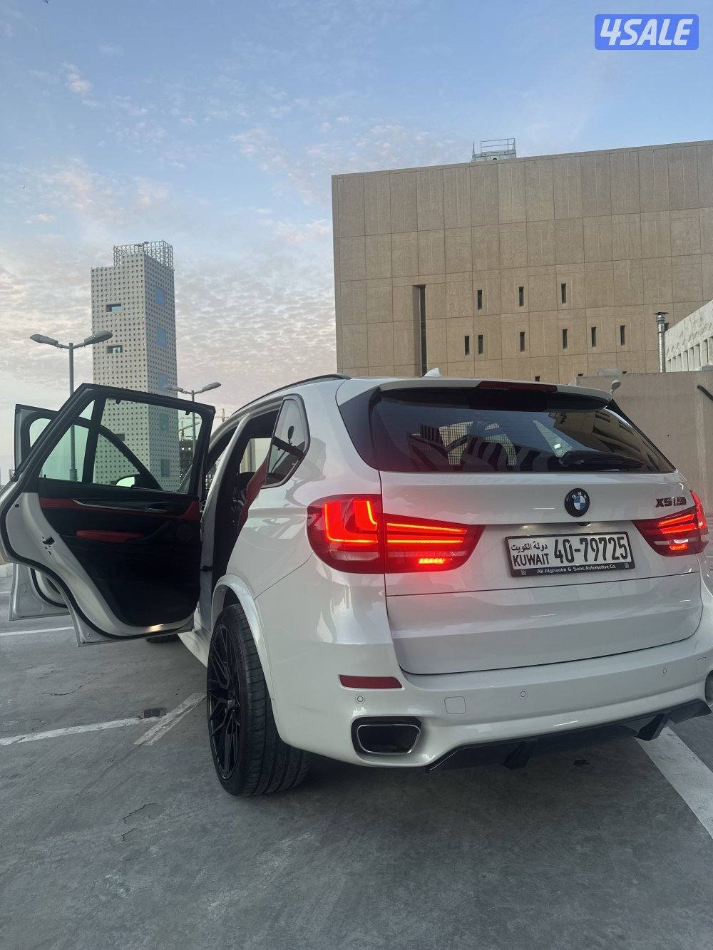 X5 M  Sport package v8 engine twin turbo M power interior2