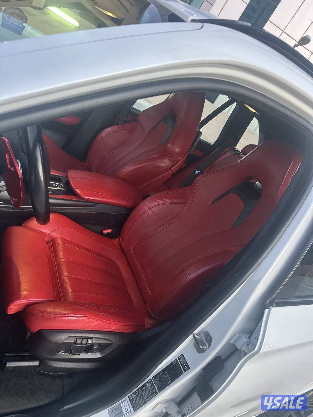 X5 M  Sport package v8 engine twin turbo M power interior7