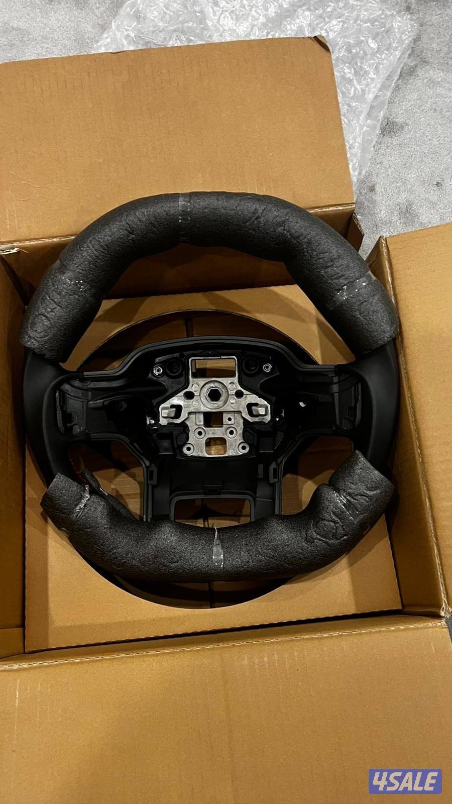 سكان كاربون فايبر من وكاله فورد مو مستعمل اب كرتونه1