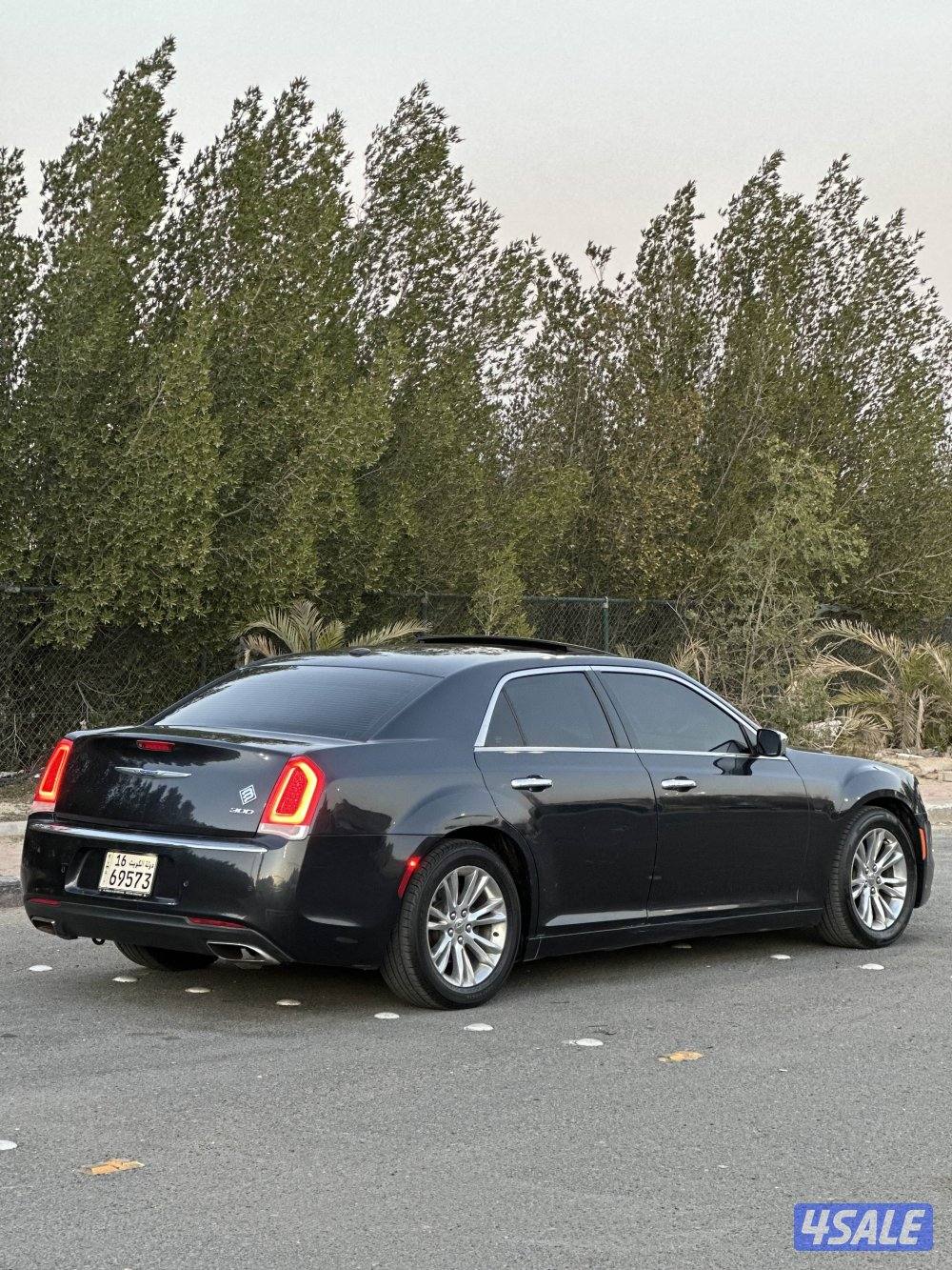 للبيع كرايسلر 20182