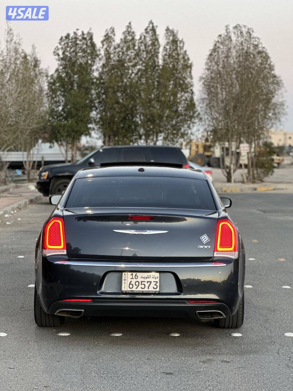 للبيع كرايسلر 20183