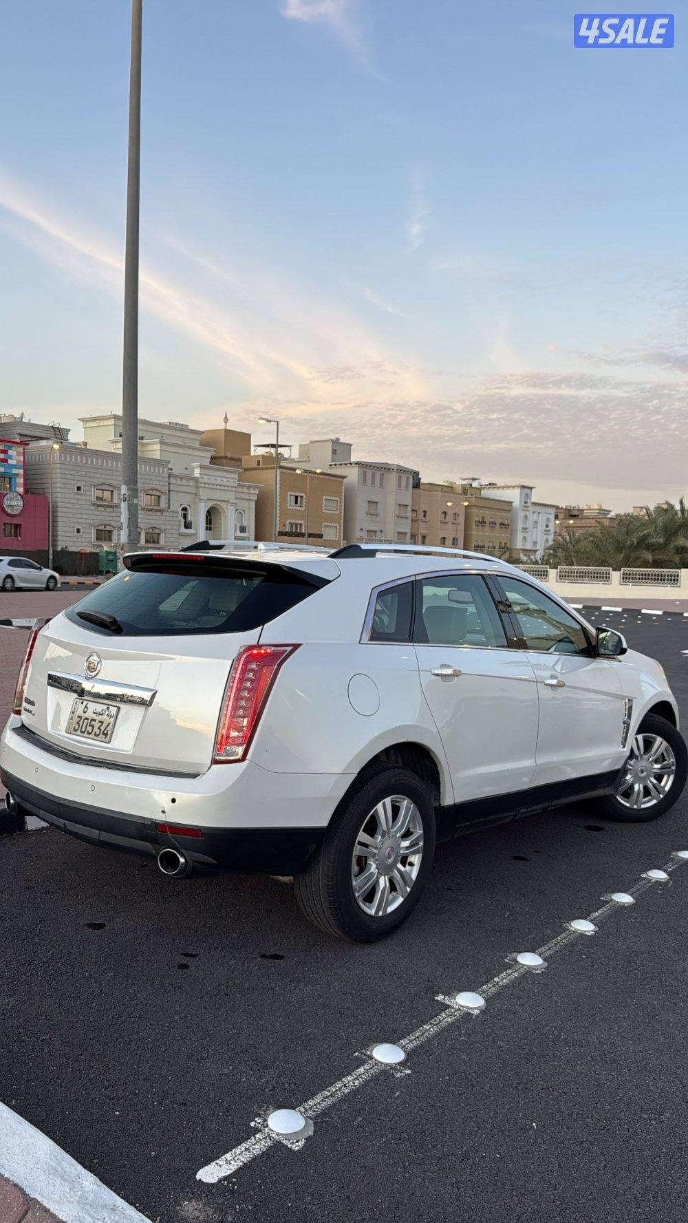 كاديلاك SRX للبيع1