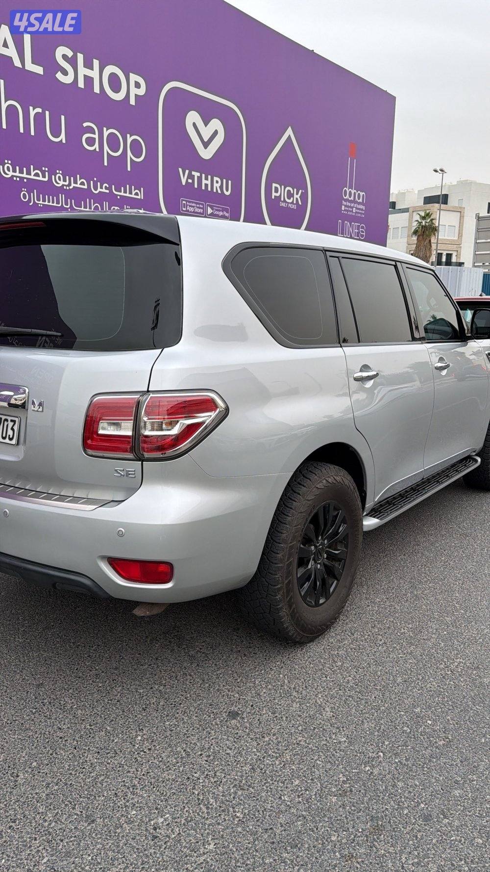 للبيع باترول SE موديل ٢٠١٤ ماشي ١٩٩ لونه سلڤر ومن الداخل بيج شرط الفحص5