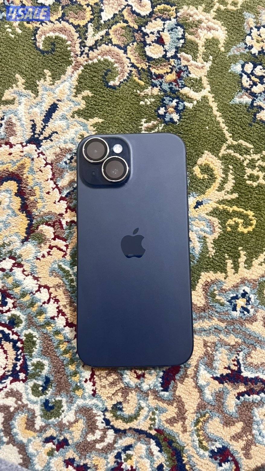 تلفون ١٥ عادي لون الأسود0