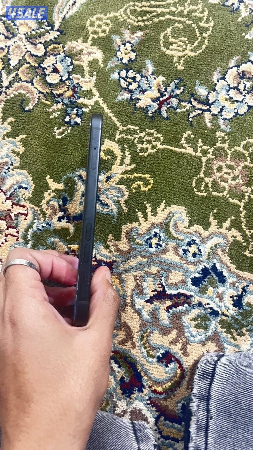 تلفون ١٥ عادي لون الأسود1