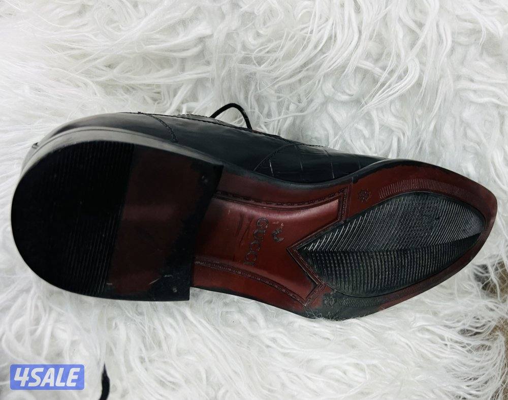 للبيع حذاء قوتشي رسمي1