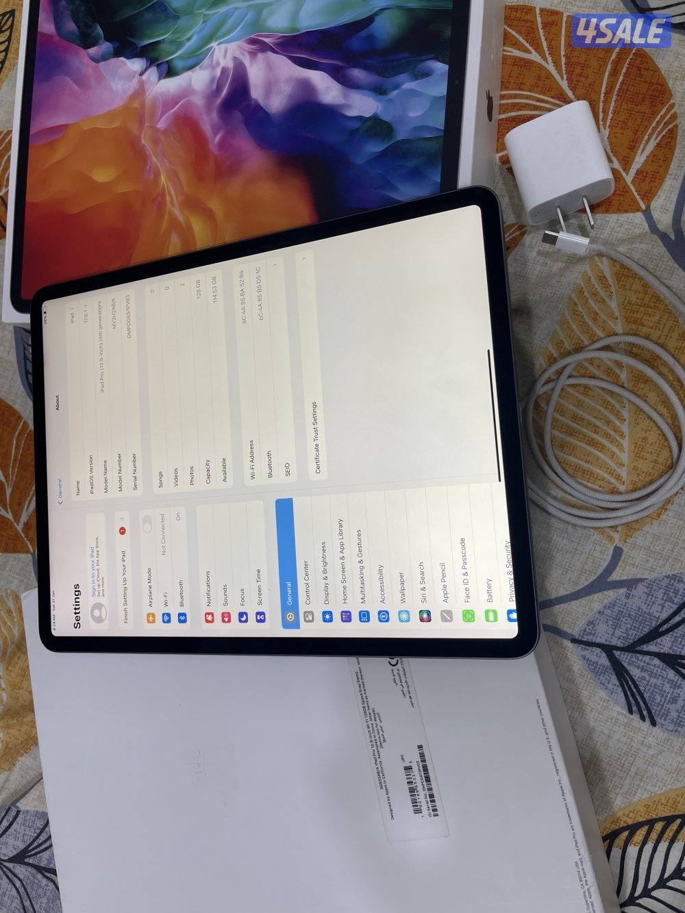 ايباد ابل برو 12.9 انش 128 قيقا الجيل الرابع نظيف جدا ولا زلغ2