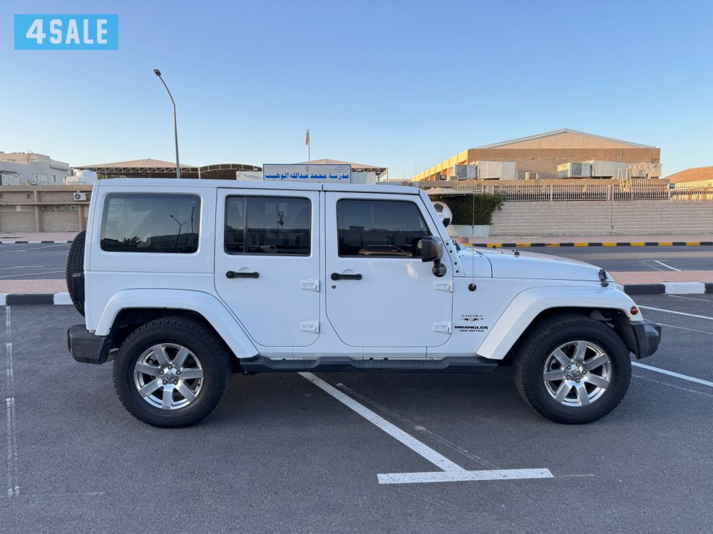 للبيع رانقلر صحاري موديل 20163