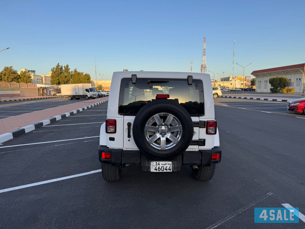 للبيع رانقلر صحاري موديل 20165
