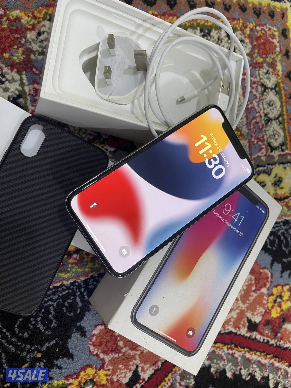 ايفون اكس X نظيف جدا 256 قيقا بطارية 83 مو مبطل مع الشحن والواير6