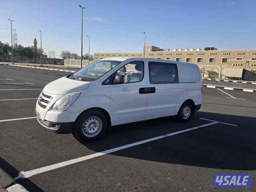 هيونداي H1 بوكس مقفل7