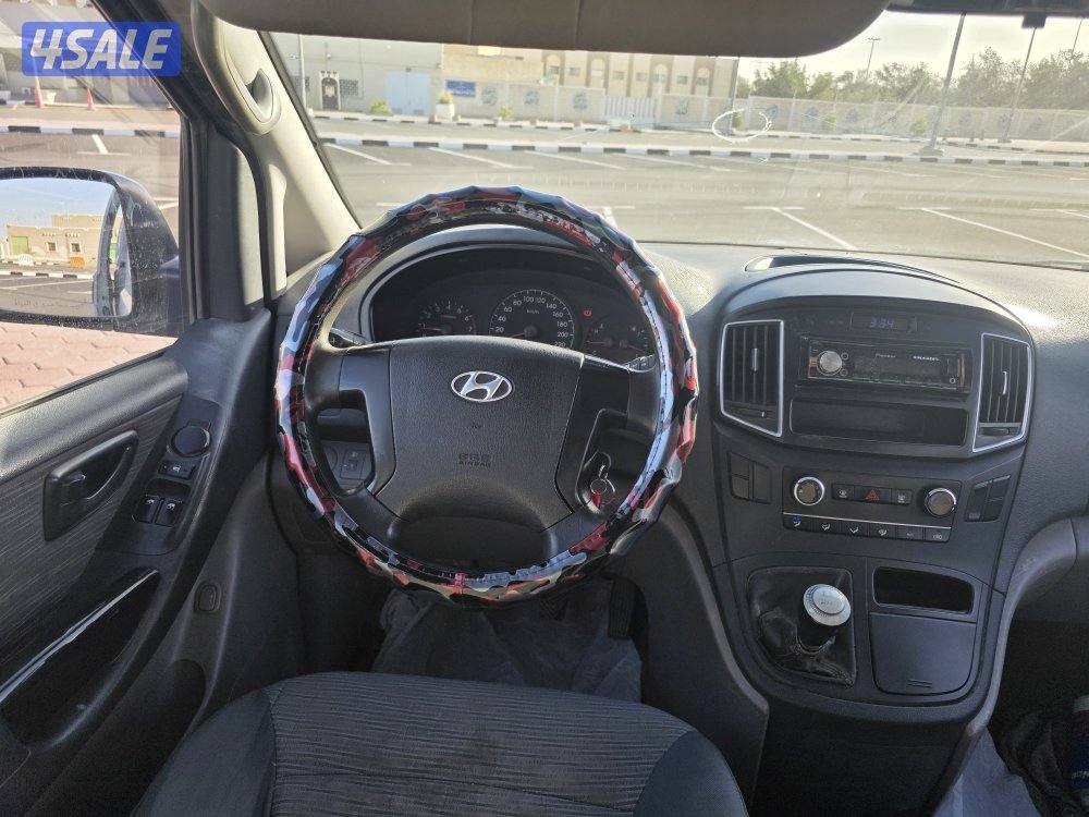 هيونداي H1 بوكس مقفل9