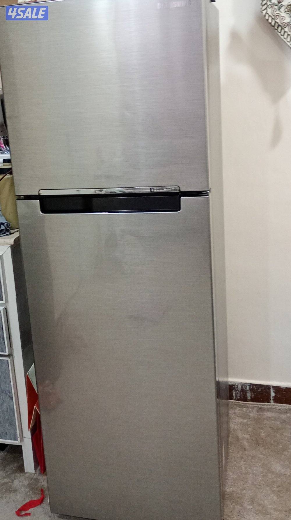 ثلاجة سامسونج بحالة ممتازة للبيع Samsung refrigerator in excellent co0