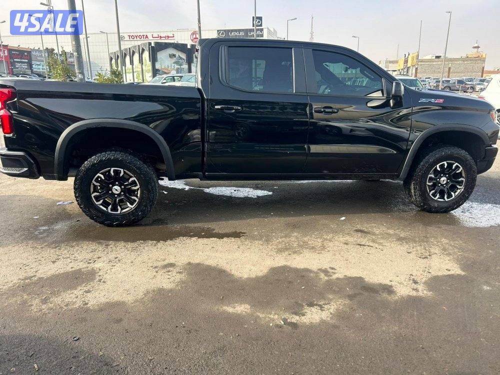 شيفرولية سلفرادو ZR2 -6.2L موديل 2023 ماشى 78.000 k.m2