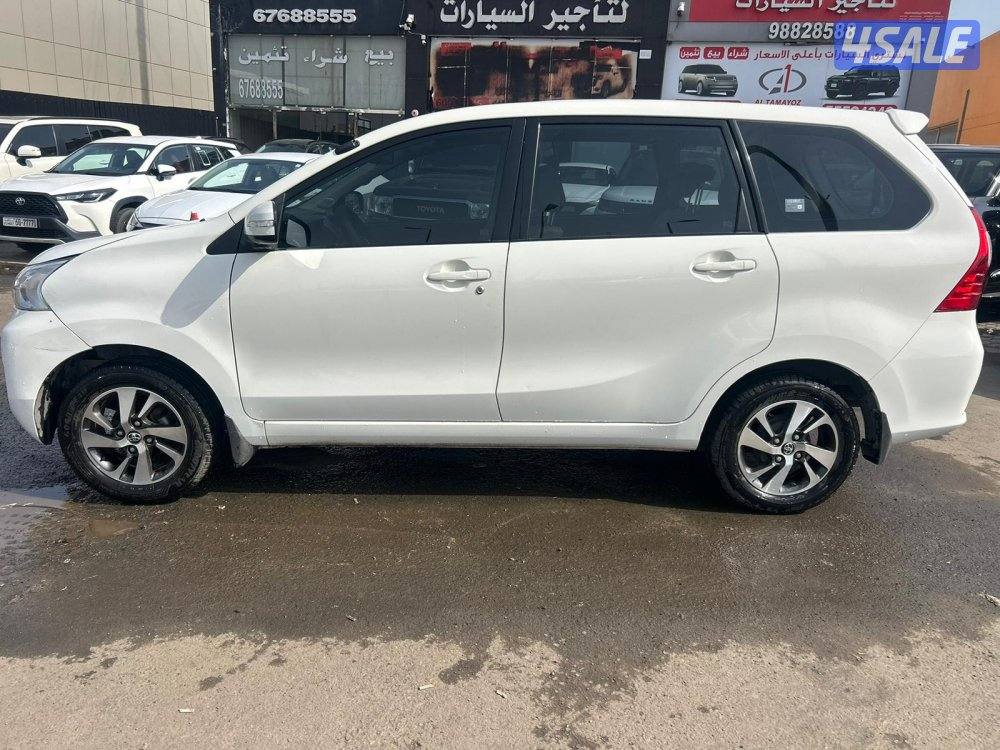 تويوتا افانزا موديل 2019 ماشى 38.000 K.m وارد الساير .صبغ قطعتين2