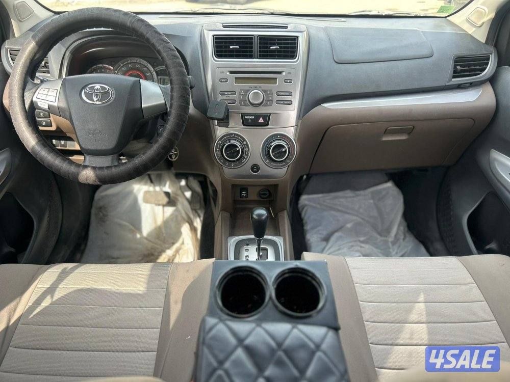 تويوتا افانزا موديل 2019 ماشى 38.000 K.m وارد الساير .صبغ قطعتين7