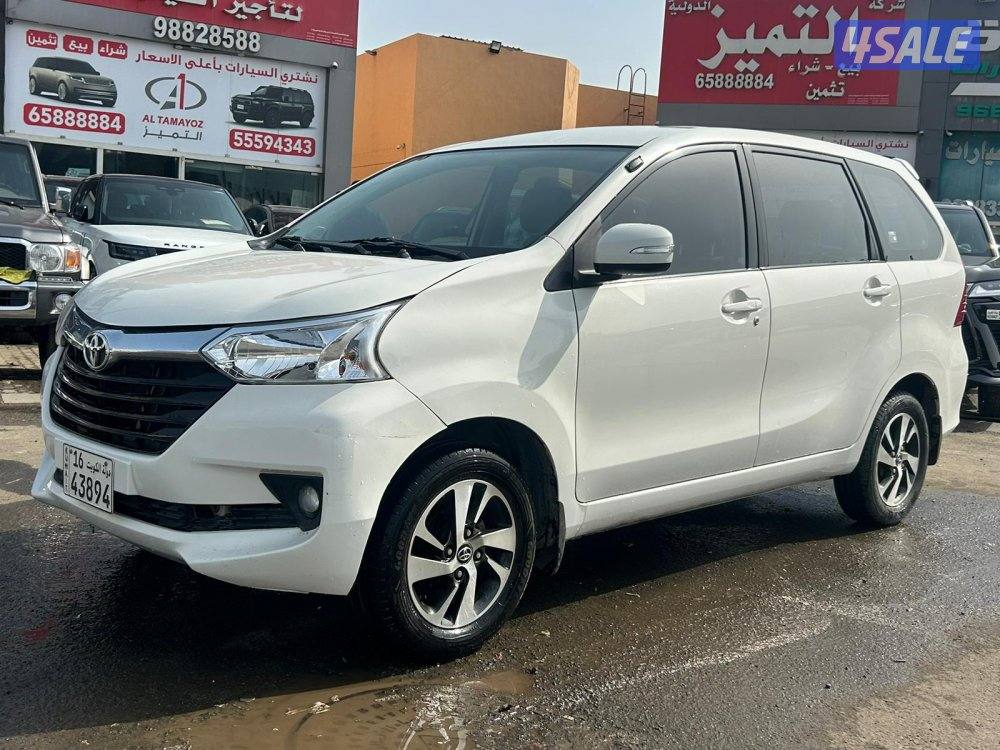 تويوتا افانزا موديل 2019 ماشى 38.000 K.m وارد الساير .صبغ قطعتين8
