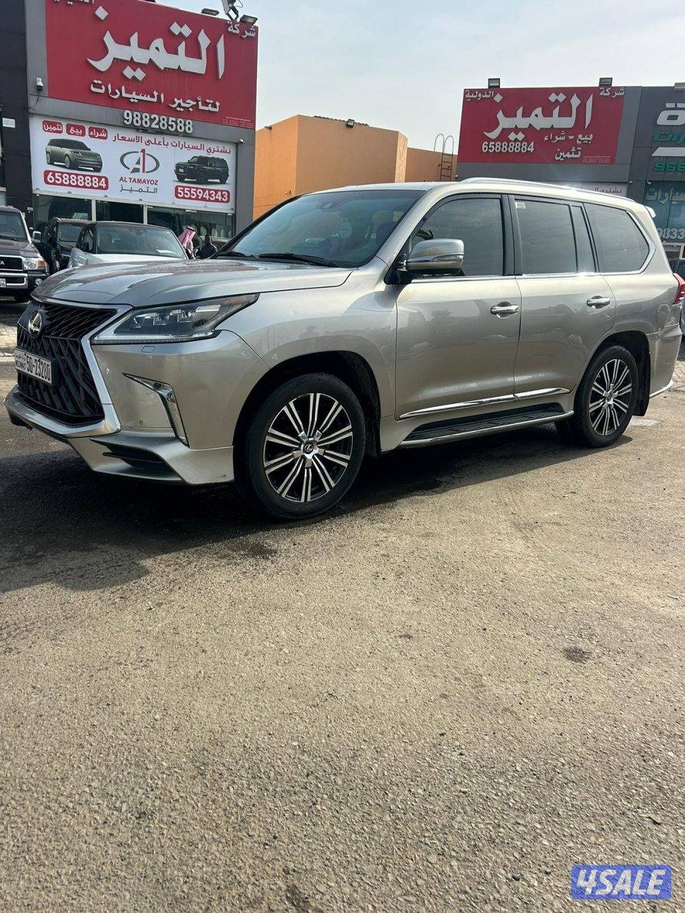 لكزس LX570 s موديل 2018 ماشى 158.000 k.m  وارد الساير .صبغ وكالة0