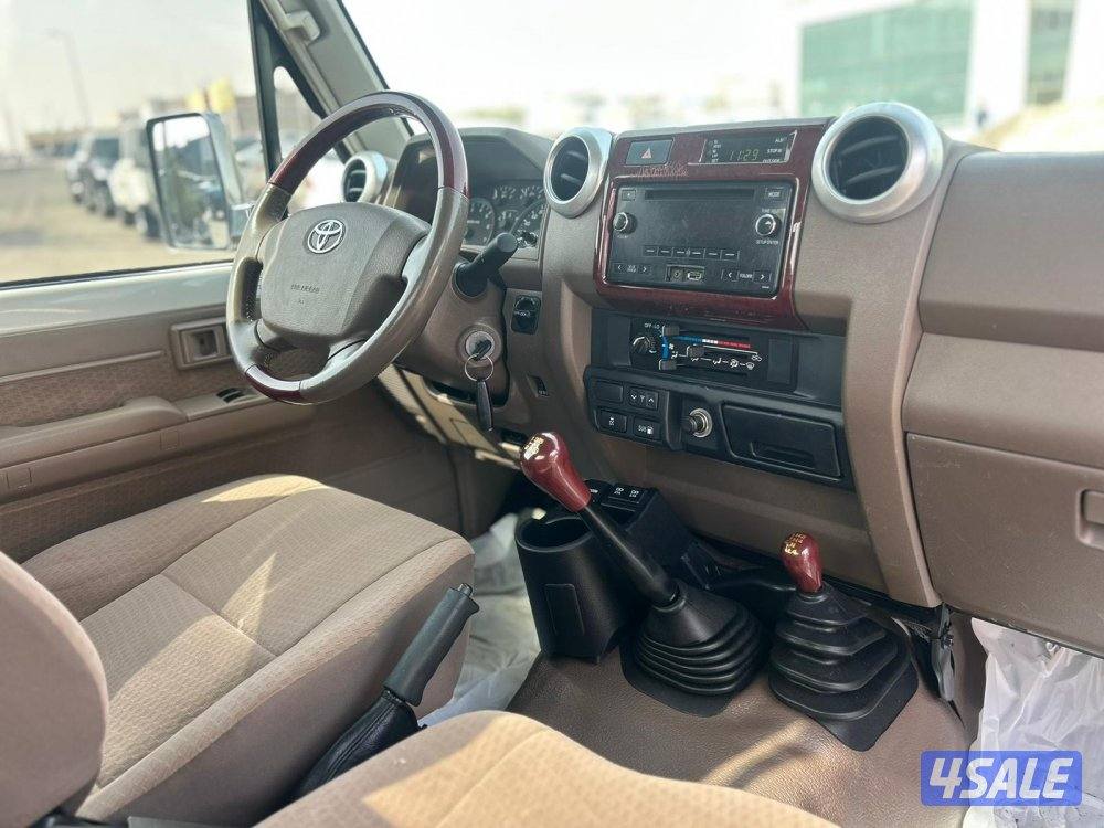 تويوتا لاند كروزر شاص LX .V6 موديل 2021 ماشى 145.000 k.m  وارد الساير5