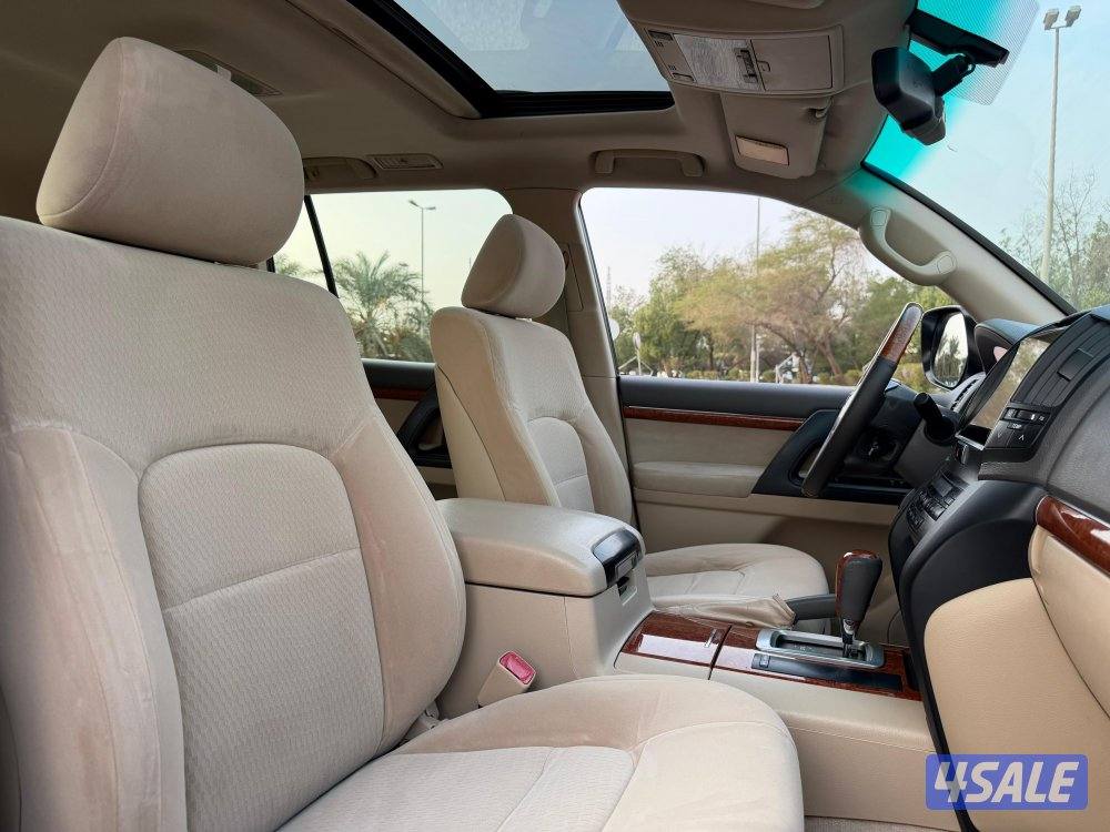 للبيع لاندكروزر GX_R V8 موديل 2013 وارد الساير8