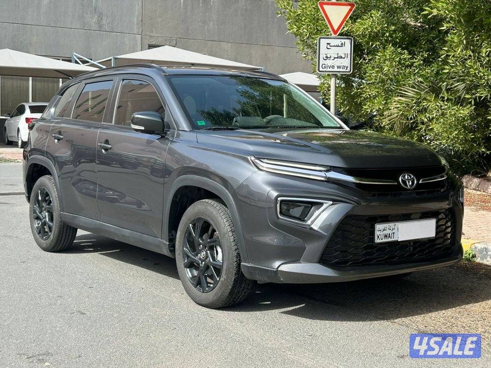 تويوتا اوربن موديل 2025 ماشي 11 الف تحت الكفالة مالك الاول2