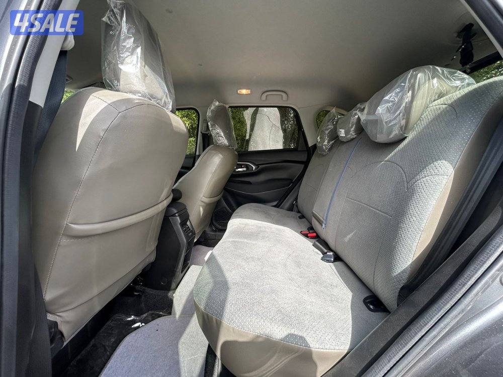 تويوتا اوربن موديل 2025 ماشي 11 الف تحت الكفالة مالك الاول14