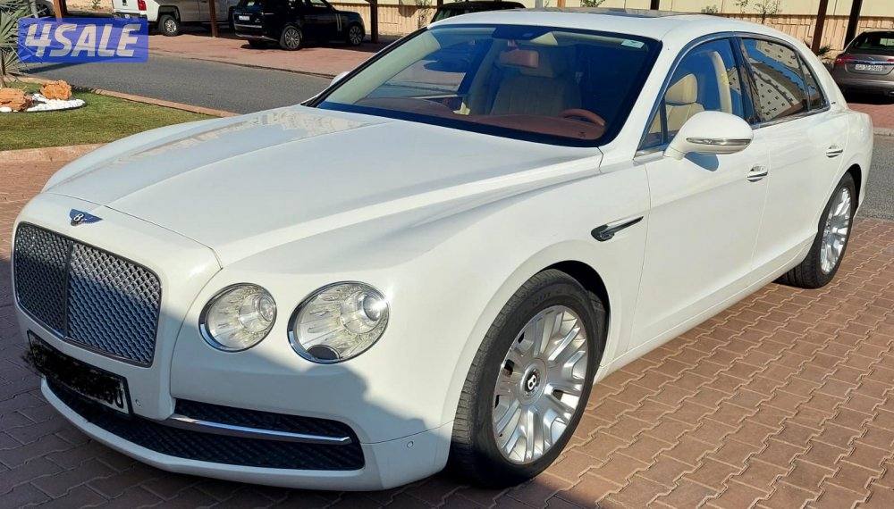 للبيع سيارة بنتلي صالون 20142