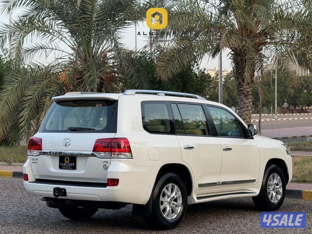 لاند كروزر GX-R V8 موديل 2016 وارد الساير3