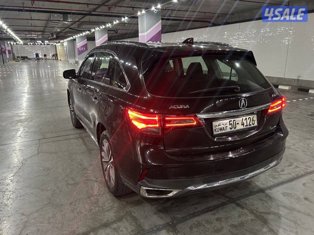 اكيورا 2018 MDX أعلي درجة عداد 75 الف سرفيس وكالة2
