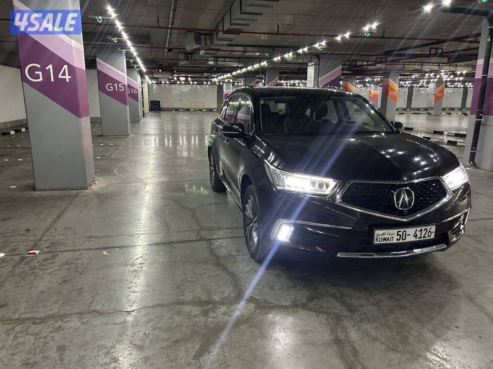 اكيورا 2018 MDX أعلي درجة عداد 75 الف سرفيس وكالة3