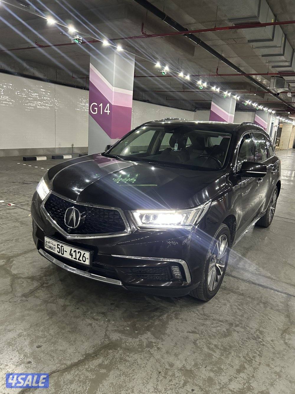 اكيورا 2018 MDX أعلي درجة عداد 75 الف سرفيس وكالة5