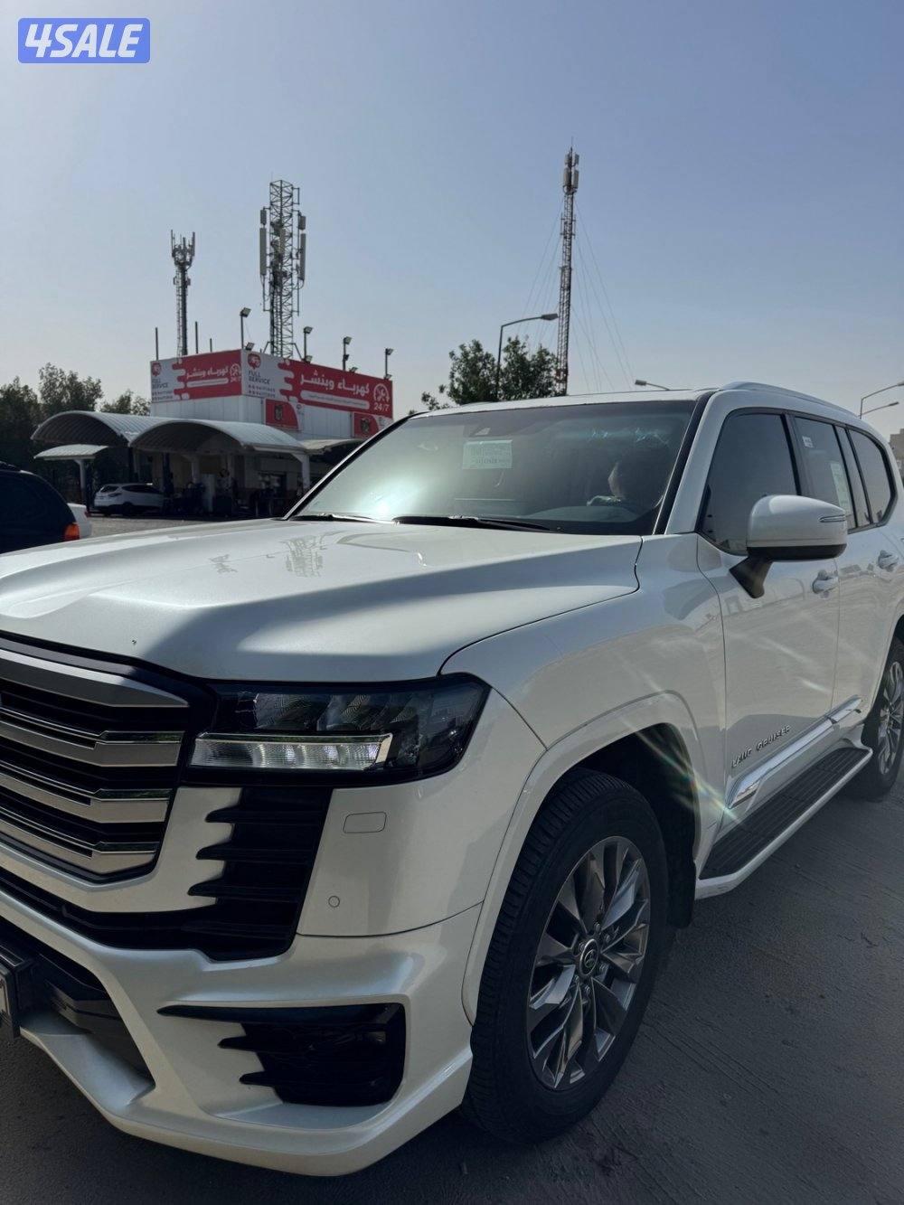 لاندكروزر 20240