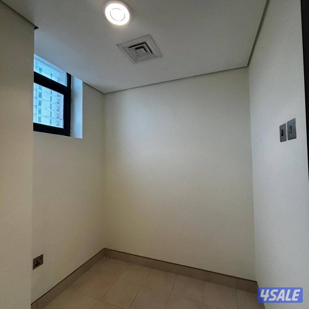 شقة إطلالة بحرية نصف مفروشة للإيجار في بنيد القار5